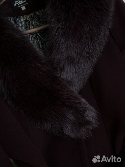 Пальто с натуральным мехом