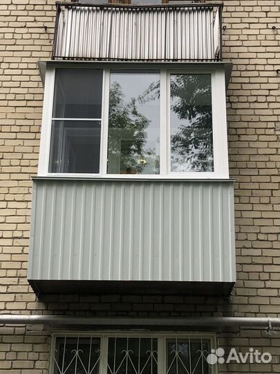 Остекление балконов под ключ