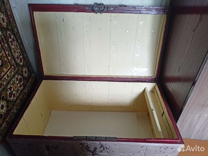 Сундук деревянный большой