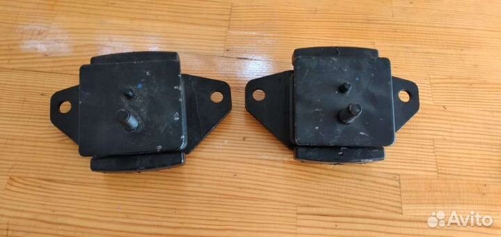 Подушка двигателя тойота ленд крузер 100