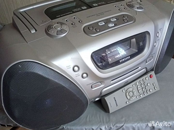 Магнитола Samsung RSD-575S