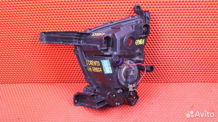 Фара противотуманная правая Kia Sorento UM D4HB 92