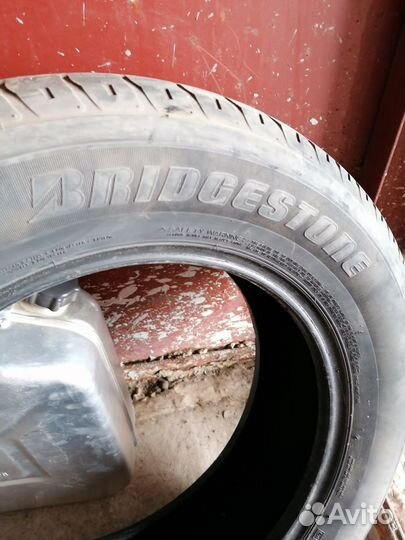 Bridgestone Dueler H/T 225/65 R17