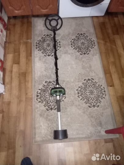 Продам металлоискатель