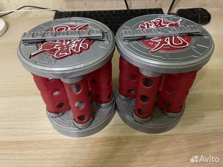 Контейнеры для бакуганов