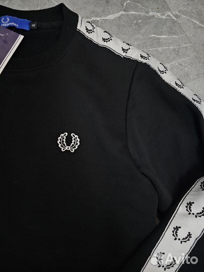 Свитшот fred perry