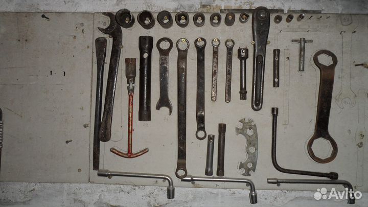 Комплект старинных инструментов для 