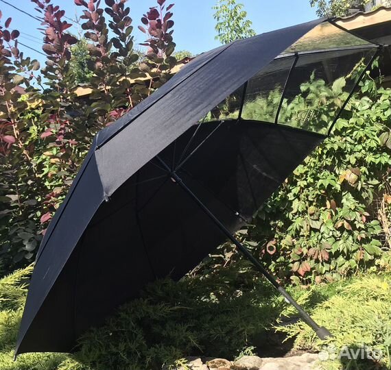 Очень большой зонт volvo