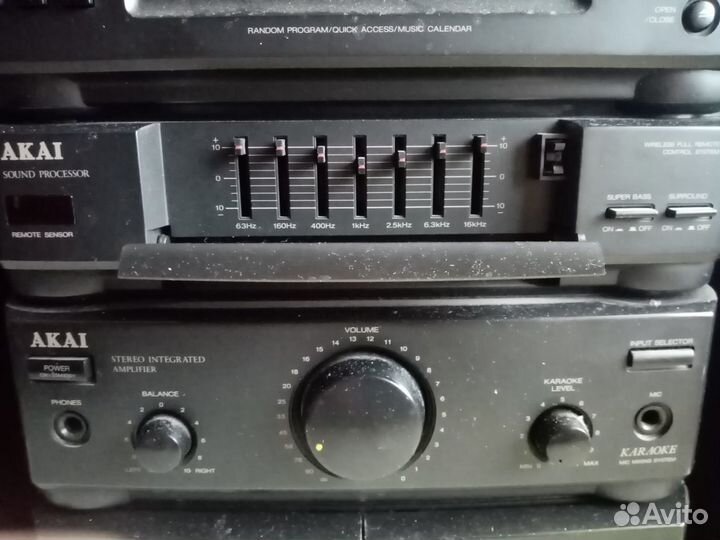 Akai музыкальный центр