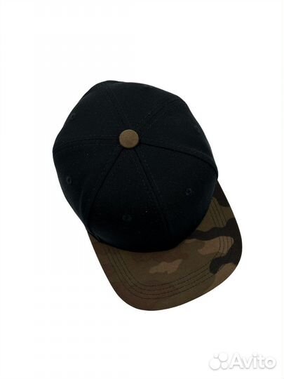Бейсболка с прямым козырьком снепбэк камуфляжный