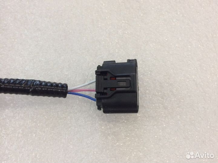 Фишка парктроника 3 пин Тойота Камри,Прадо,Lc 200
