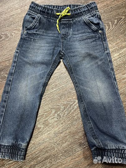 Джинсы для мальчика 98