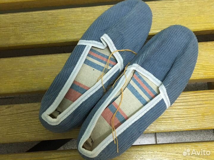 Кеды и слипоны женские