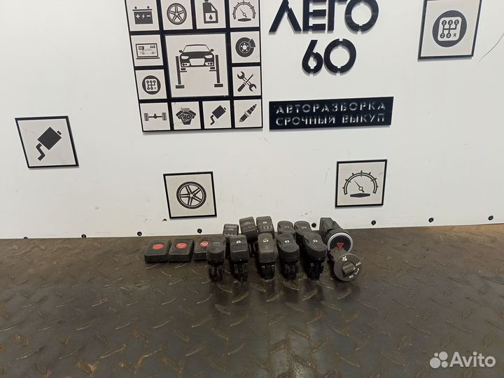 Кнопка для Renault Logan