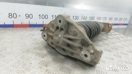 Стойка передняя правая volkswagen touareg 7L (TUK1