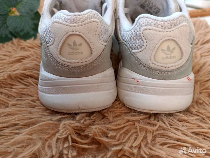 Кроссовки детские adidas 32 размер