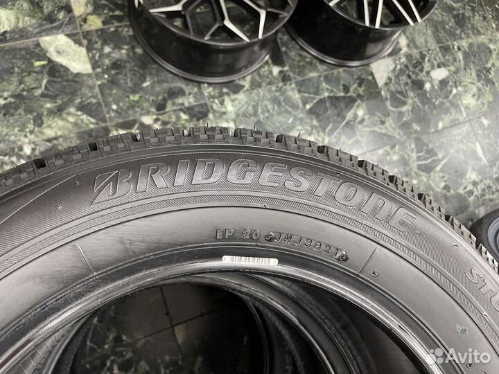Bridgestone Blizzak VRX 205/60 R16 92S