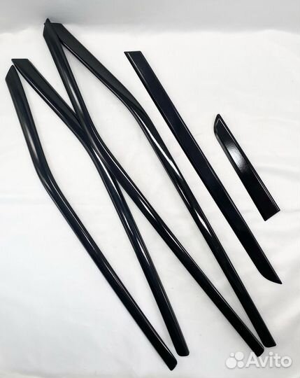 Молдинги салона Веста чёрный глянец