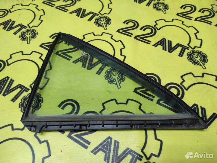 Форточка двери задняя левая Toyota Camry ACV40