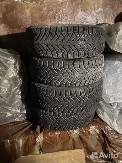 Nokian Tyres Hakkapeliitta 4 195/65 R15