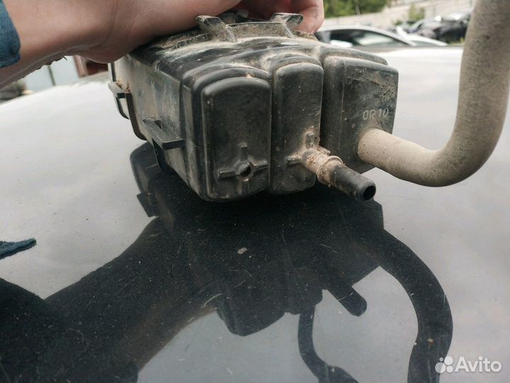 Топливный абсорбер (угольный фильтр) Ниссан Тиида