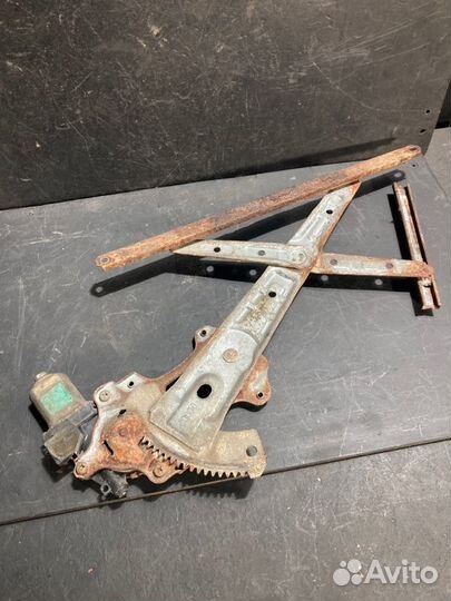 Стеклоподъемник задний левый Infiniti Fx35 S50