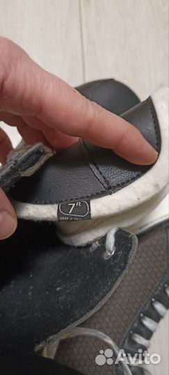 Коньки хоккейные 42 размер бауэр