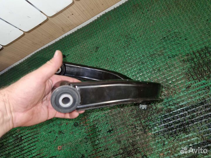 Рычаг передний левый Dodge Durango ram 1500