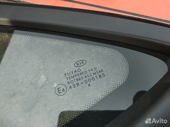 Форточка Kia Ceed jd 2014 год хэтчбек