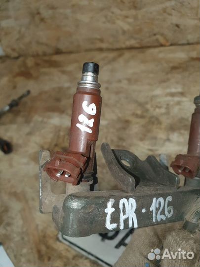 Топливная рампа M15A Suzuki Liana 2001-2007