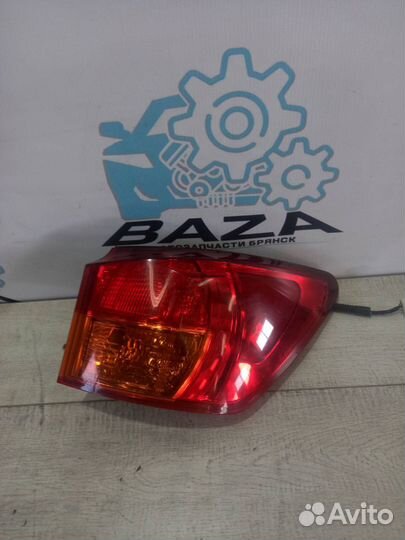 Фонарь задний правый Lexus IS II