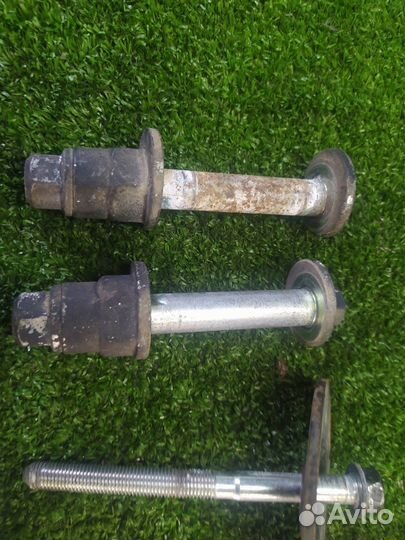 Болты подвески комплект задние Honda Cr-V RD7 K24A