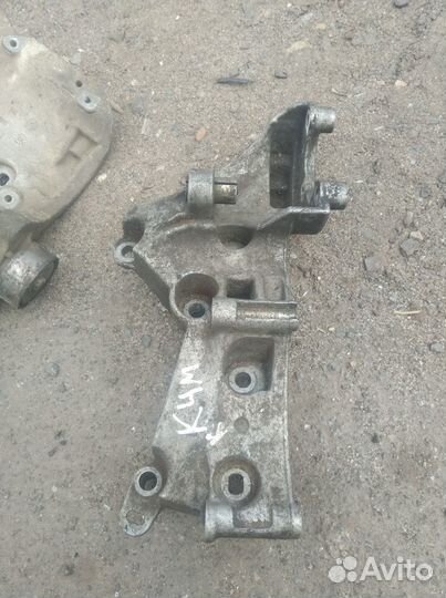 Кронштейн К4М