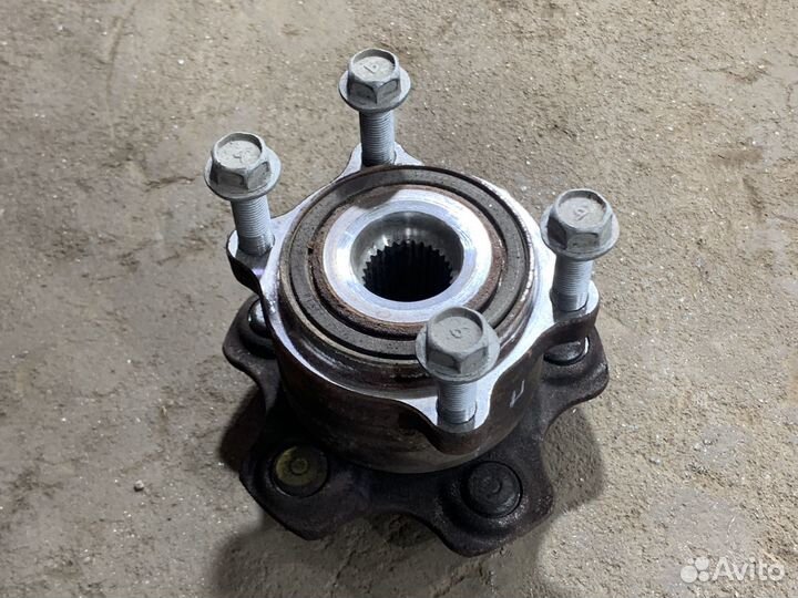 Ступица задняя Nissan Murano Z52