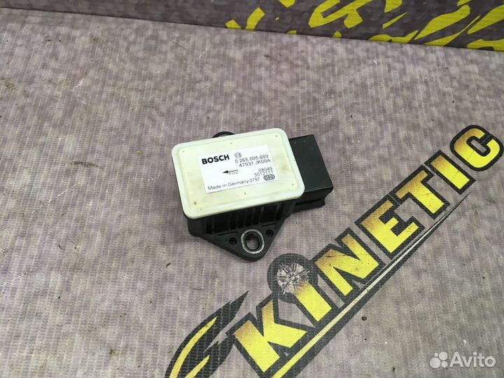 Датчик ускорения Ниссан Теана Teana J32