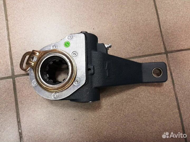 Трещетка для автомобилей Скания 4 серии передняя л