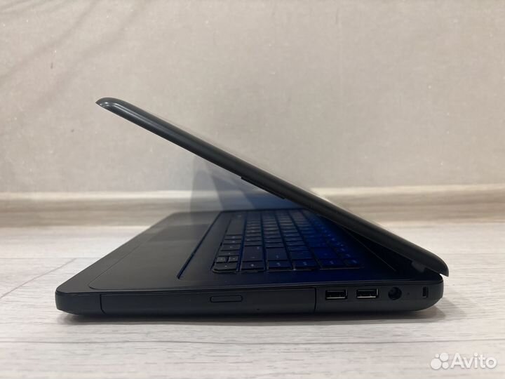 Простенький HP (2ядра, Radeon HD, 4gb)