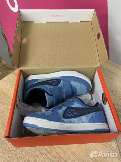 Продам кроссовки детские Kappa