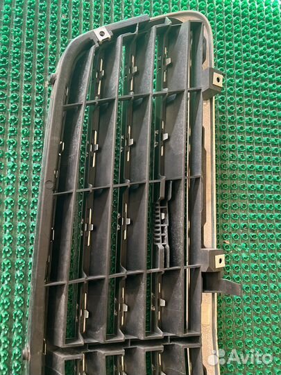 Решетка радиатора mercedes w203 w211