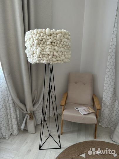 Торшер напольный