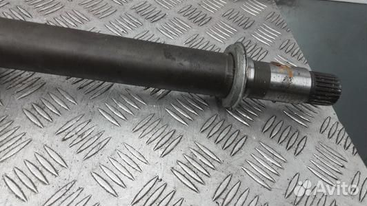 Привод передний правый dodge caliber (8AR09N101)