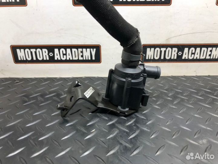 Насос водяной помпа Volkswagen 2.0 chha