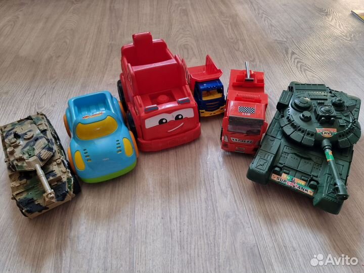 Игрушки машинки пакетом