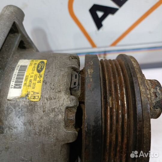 Компрессор кондиционера Ford Focus 2005-2008