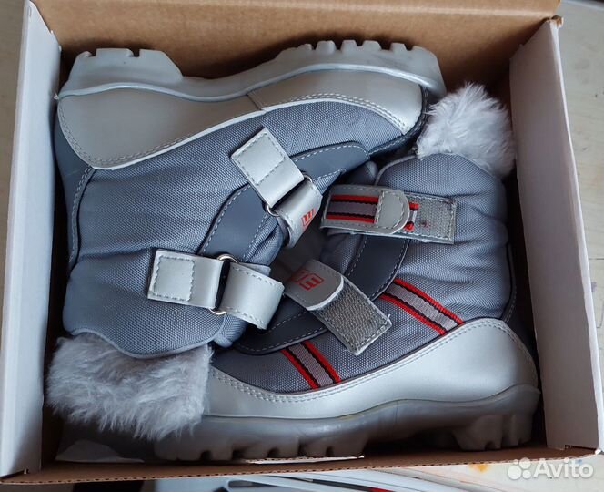 Лыжные ботинки