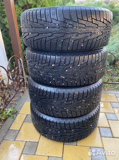 Nokian Tyres Hakkapeliitta R 225/55 R16 99