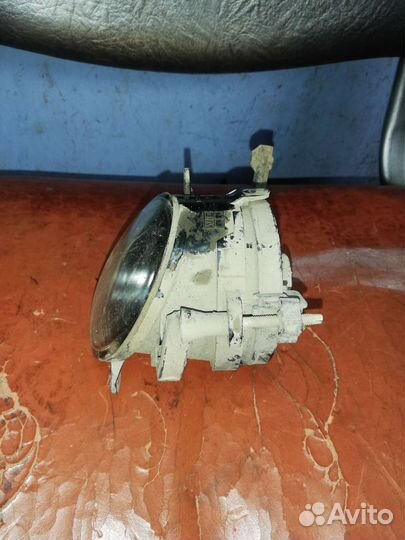 Фара противотуманная Лада Ларгус