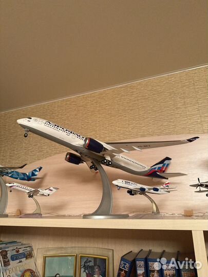 Модель самолета А350 Аэрофлот 1:144