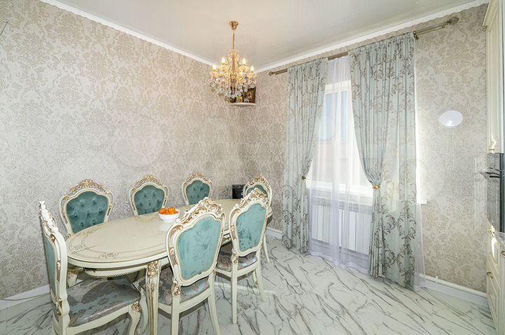 Коттедж 174,6 м² на участке 6 сот.