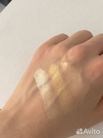 Тени и хайлайтер makeup revolution